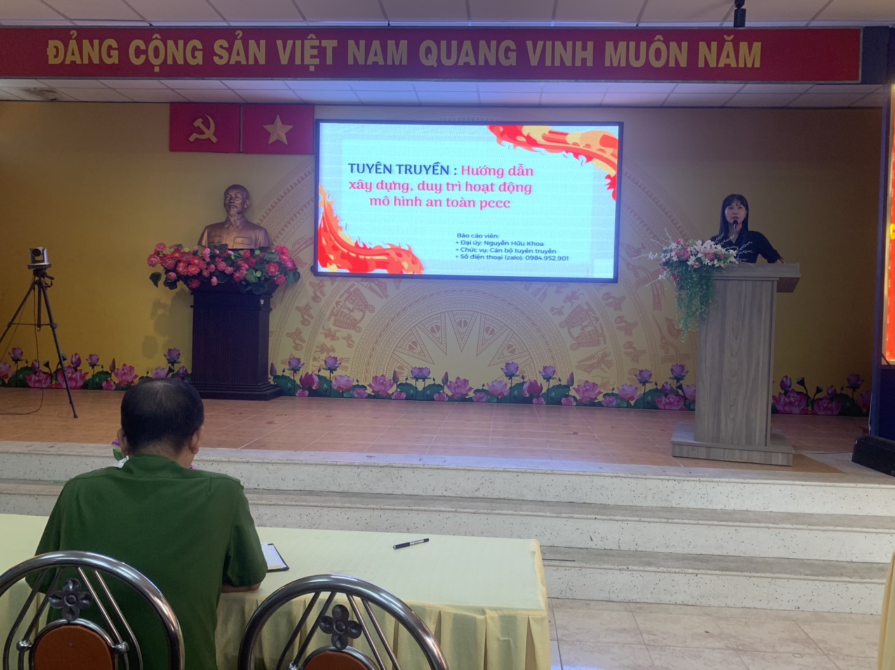 Lớp tập huấn nghiệp vụ PCCC và cứu nạn, cứu hộ đối với loại hình cơ sở
                    nhà ở hộ gia đình và nhà ở kết hợp sản xuất, kinh doanh, người dân tại các khu dân cư trên địa bàn
                    Phường 13 năm 2023