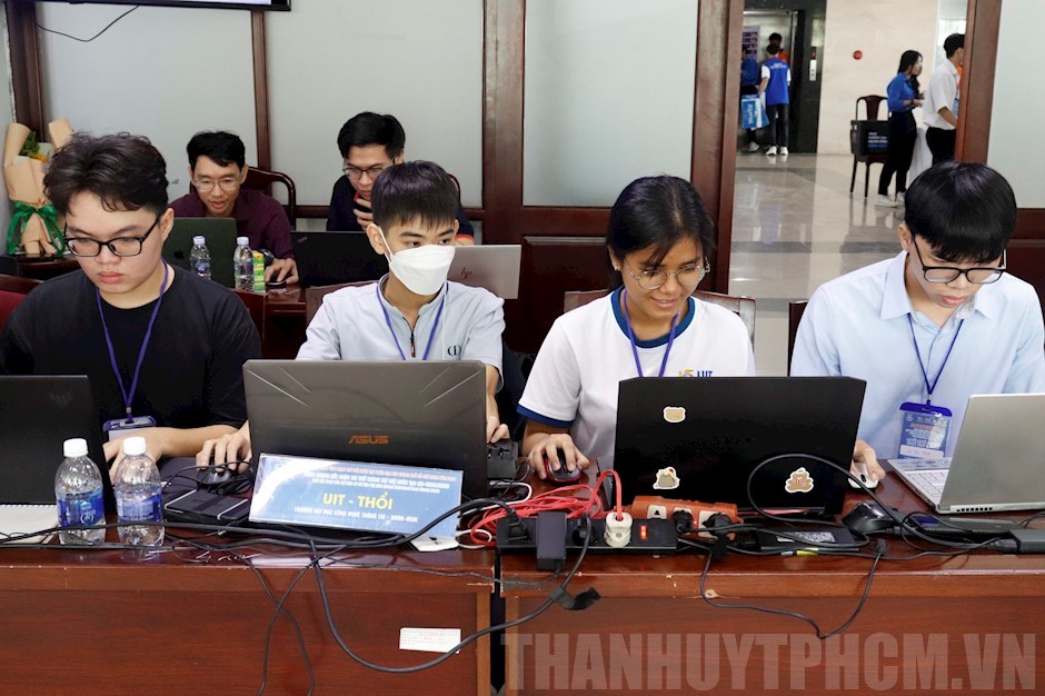 Hơn 2.700 học sinh, sinh viên, thanh niên đăng ký tham
                        gia Hội thi AI Challenge TPHCM năm 2023