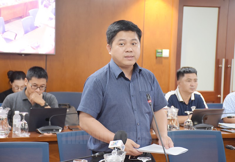 Hiệu trưởng phải chịu trách nhiệm các hoạt động thu
                        trong nhà trường