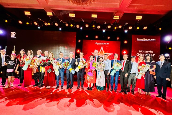 TPHCM vinh danh 10 doanh nhân truyền cảm hứng năm 2023