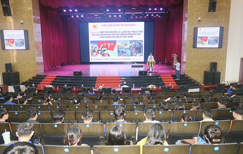 Tọa đàm “Vai trò của đối ngoại nhân dân theo con đường
                        đi lên chủ nghĩa xã hội Việt Nam”