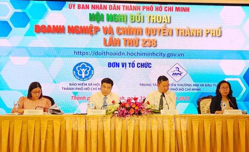 Đối thoại giữa doanh nghiệp và chính quyền thành phố về
                        lĩnh vực bảo hiểm xã hội